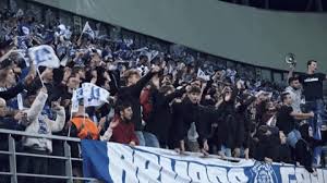 Supporters uit de duurste tribune zijn niet te spreken over de gang van ­zaken bij aa gent. Ghelamco Arena Fans Gif By Kaa Gent Find Share On Giphy