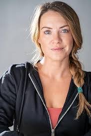 Megan Petersen's Instagram, Twitter & Facebook