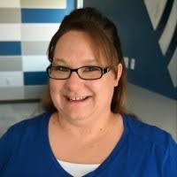 60+ perfiles de «Deboer»