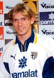 Jesper Blomqvist Il Timido E Impacciato Pinguino Biondo Vero Fantasma