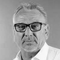 Le Comité et les membres d'honneur