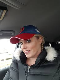 This cute girl is cheering 📣 for President Trump and so is her Nana!  🤠🙌🌅🙏❤️🇺🇸