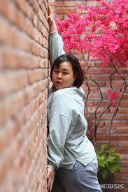 배우자 유정자 여사와 함께 영남대 약대 동문 부부…모교에 대한 애정 남달라. ë‰´ì‹œìŠ¤