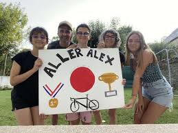 Déjà quintuple champion du monde à 20 ans, alexandre léauté s'est offert ce jeudi à tokyo un sacre paralympique en cyclisme sur piste. T1gun Hwwmzqm