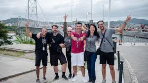 Alisson Barcelos e equipe organizam desfile de Natal em Florianópolis