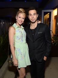 She is best known for her roles as the villainous sarah newlin in the hbo vampire drama true blood. Anna Camp And Skylar Astin Pitch Perfect Stars Announce Split