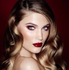 21 Ideas for a Gorgeous Garnet Wedding