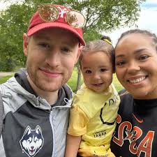 Happy 1 Year Anniversary to my beautiful bride! Here's to a lifetime of  more 🍾 @napheesa24