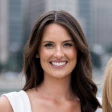 I'm thrilled to start a new adventure today as the COO at Hunt Club! After  scaling multiple high growth companies that hired hundreds of people a  year, I realized that finding and