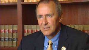 Mark Shurtleff appears before alcohol commission for permit