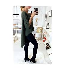 L'homme avait cessé de lui faire des questions et gardait maintenant un silence morne. Magnifique Pull Kaki Torsade Court Devant Et Long Derriere