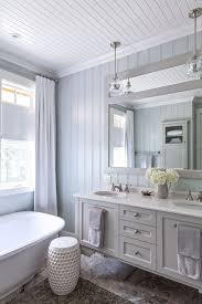 Cool Designer Alert Natalie Chong Cottage Style Bathrooms Cottage Bathroom Beach Cottage Design