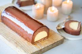 Avis également aux grands débutants de la cuisine, à qui cette recette (et leur thermomix !) leur simplifiera la tâche. Gateau Au Yaourt Au Thermomix Gonfle Moelleux