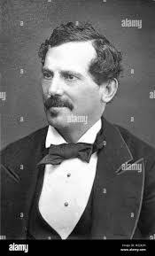 Jarron Moore's Instagram, Twitter & Facebook