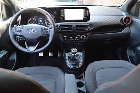 Neben einem dezenten sonderstyling außen und innen verfügen die modelle über mehr komfortausstattung. Fahrbericht Hyundai I10 Und I10 N Line Automagazin Europemobile