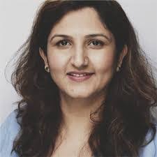 Rosalyn Massey's Instagram, Twitter & Facebook