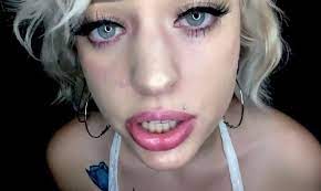 Arilove virtual blowjob roleplay