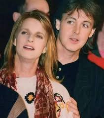 They're both beautiful!!! 💕💞💕