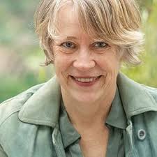 Pferdeflüsterer-Academy, Band 3: Eine gefährliche Schönheit (Pferdebuch ab  10 Jahre von Bestseller-Autorin Gina Mayer) (Pferdeflüsterer-Academy, 3) :  Mayer, Gina: Amazon.de: Bücher