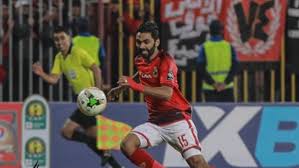عمر السولية يسدّد كرة صاروخية من داخل المنطقة والقائم يتكفل برد الكرة في أخطر فرصة مصرية منذ بداية. Ø¯ÙƒØªÙˆØ± Ø§ÙŠØ¬Ù‰ Dregy Net Ø¹Ù„Ù‰ Ø§Ù„Ø±ØºÙ… Ù…Ù† Ø§Ø¹ØªØ°Ø§Ø±Ù‡ Ø§Ù„Ø§Ù‡Ù„Ù‰ ÙŠØ¹Ø§Ù‚Ø¨ Ø­Ø³ÙŠÙ† Ø§Ù„Ø´Ø­Ø§Øª Ùˆ ÙŠÙƒØ´Ù Ù…ÙˆÙ‚ÙÙ‡ Ù…Ù† Ù…Ø¨Ø§Ø±Ø§Ø© ØµÙ† Ø¯Ø§ÙˆÙ†Ø²