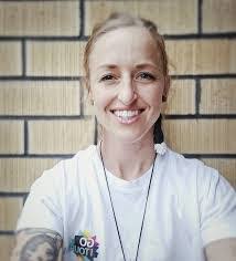 Deborah Gillingham's Instagram, Twitter & Facebook