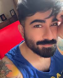 Frank and Nancy sung it. But I love Robbie and Nicole's version. And there  is another version. I wonder if I could get someone to collab with me in  it. #reelsinstagram #reelsindia #