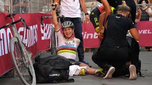 Betrouwbaar, gratis en snel op nu.nl, de grootste nieuwssite van nederland. Che Rimonta Della Annemiek Van Vleuten Seconda Vittoria Alle Strade Bianche Longo Borghini 5a Eurosport