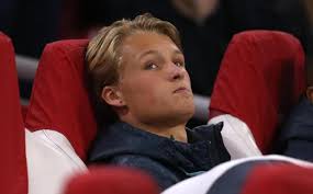 Fanta.soccer il fantacalcio online gratis. 1 Bundesliga Bundesligisten Sollen Auf Wechselwilligen Kasper Dolberg Aufmerksam Geworden Sein Fussballdaten