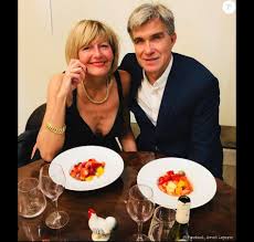 Karine le marchand fait une remarque très coquine à ce participant. Annick De L Amour Est Dans Le Pre Et Son Petit Ami Eric Facebook 2018 Purepeople