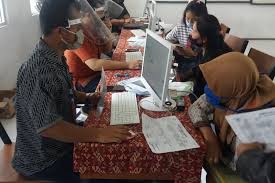 Belum pernah mendaftar pada seluruh jalur ppdb. Hari Pertama Ppdb Jabar Tahap 2 Orangtua Siswa Berbondong Bondong Datangi Sekolah Halaman All Kompas Com
