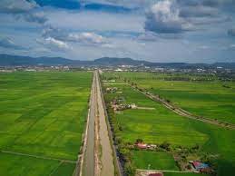 Terusan ini menghubungkan sungai kedah di alor setar hingga ke kaki gunung jerai di gurun, selatan kedah. Terusan Wan Mat Saman Sinar Harian