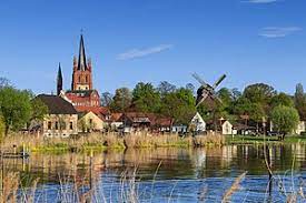 Werder (havel) liegt südwestlich von berlin und ist über den berliner ring (a10) oder die. Werder An Der Havel Travel Guide At Wikivoyage