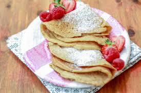 Le più famose sono la crêpe suzette, le crêpes alla marmellata, le crêpes alla nutella ma le varianti sono davvero moltissime, comprese la torta di se volete preparare altri dolci senza senza uova ma anche senza burro e senza zucchero, usando delle alternative valide che li rendano comunque. Crepes Di Farro Integrale Senza Zucchero Latte E Uova Zucchero Sale