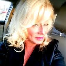 Deena Jefferson's Instagram, Twitter & Facebook