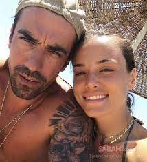 Duygularımı belli etmem, hemen söylerim. Dogdugun Ev Kaderindir In Yildizi Ibrahim Celikkol Esi Mihre Celikkol Ile Sosyal Medyadan Sov Yapti Acroyoga Pozu Gundem Oldu Galeri Magazin