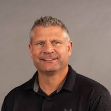 Borrowing a Williams-Sonoma marketing leader to work the booth with me…