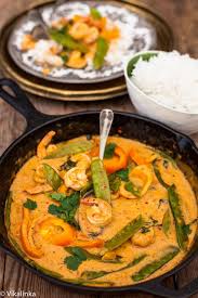 Thai Red Curry With Prawns And Snow Peas Food Recipes Asian Recipes