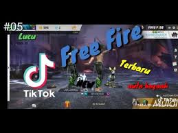 They can choose their landing location wherever they want and then engage in search of weapons and other utilities like medic kits, grenades, etc. Video Lucu Free Fire