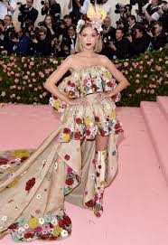 Every Mind Blowing Look From The 2019 Met Gala Met Gala Outfits Met Gala Red Carpet Met Gala