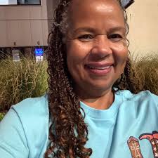 Do retired USPS employees get free life insurance?