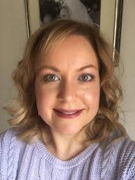 Makeup look: shell glitter eyes, rose lips