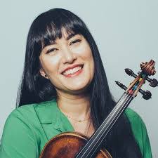 Melissa Reardon's Instagram, Twitter & Facebook