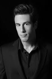 Meet the Chef... 😍 Raised in a large Italian family, Chef Nicolas  Biscaglio recalls his intrigue for the culinary arts beginning at a young  age. Originally from Elmwood Park, Illinois, Nick gained