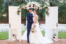 Add Some Navy To This Burgundy Garden Wedding At Cross Creek Ranch Garden Weddings Ceremony Winter Wedding Ceremonies Wedding Entrance