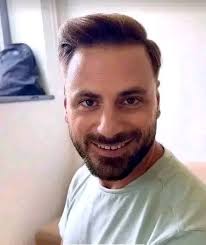 Imagine telling Cucumber 🥒 baby I will go extra mase the same way you can  go extra mase for me🙄 Cucumber 🥒 what we the men do to you ehn?