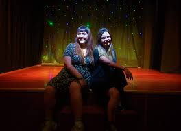 Ariadna Simó y Melodie Pérez: «La gente pide y necesita proyectos  culturales» – Periodismo ULL