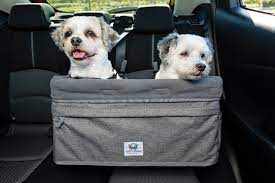 A dog car harness comes in different forms and styles, but it should look almost like a vest or deflated life jacket for your puppy. Dog Car Seat Helps With Anxiety And Car Sickness Large Xl