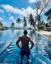 Jennifer Lopez And Alex Rodriguez Are Doing Everything They Can To Prioritize Their Relationship Daily Mail Online