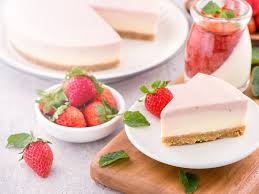 Bavarois Aux Fraises Sur Genoise Recette Bavarois Fraise Cheesecake A La Fraise Alimentation