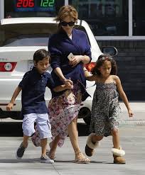 Although j lo is mom to her and marc anthony's twins, she's also going to officially be a stepmom to arod's two girls, who she's already so in love with. Jennifer Lopez Casper Smart Set Out On Vacation With Her Twins